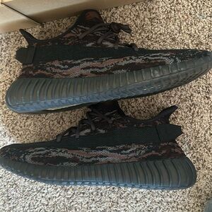 ADIDAS YEEZY boost 350 v2 MX Rock